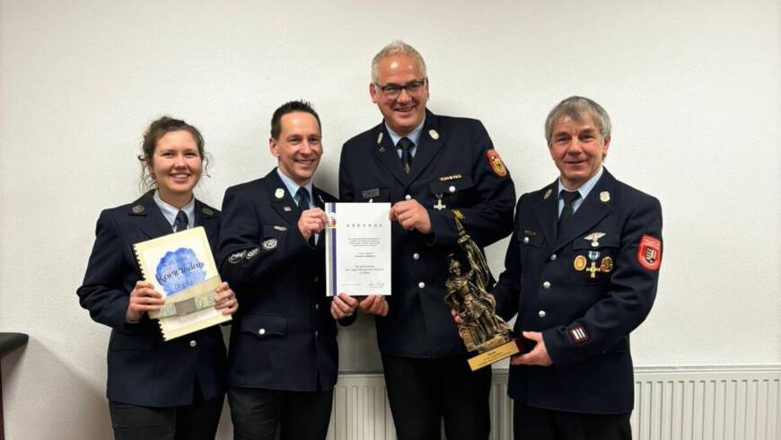 Ehrennadel in Silber für Franz Böhm