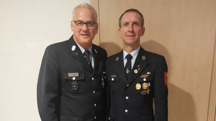 Ehrennadel in Silber für Jürgen Gehring